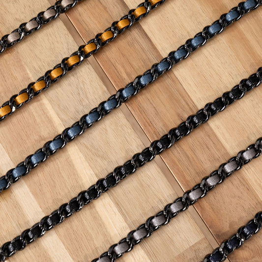 Metal Straps Classic VL - - GunmetalVL_Straps_Lifestyle_03