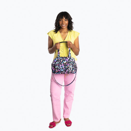 Jumper 2 Carry-All Tote - - Jumper2_BagProportions_01