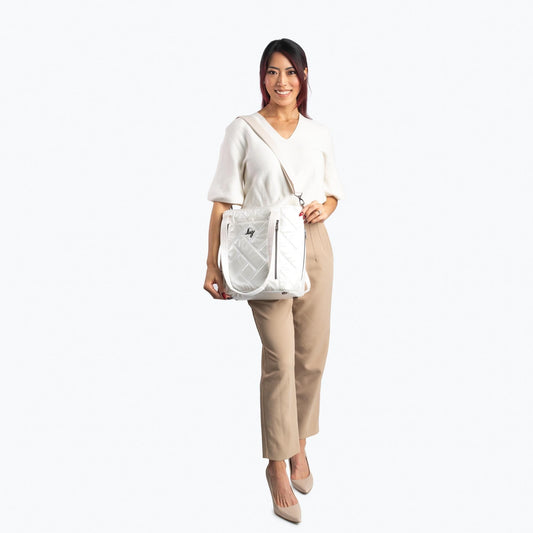 Rally Tote Bag - - Rally_Lifestyle_BagProportions_03