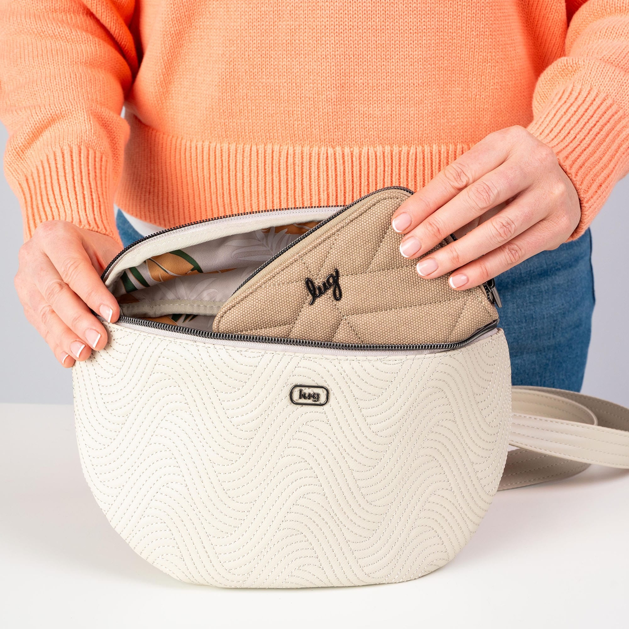 Tumble Satin Luxe VL Belt Bag - - 0004_24249_TumbleSatinLuxe_Pebble_Lifestyle_01