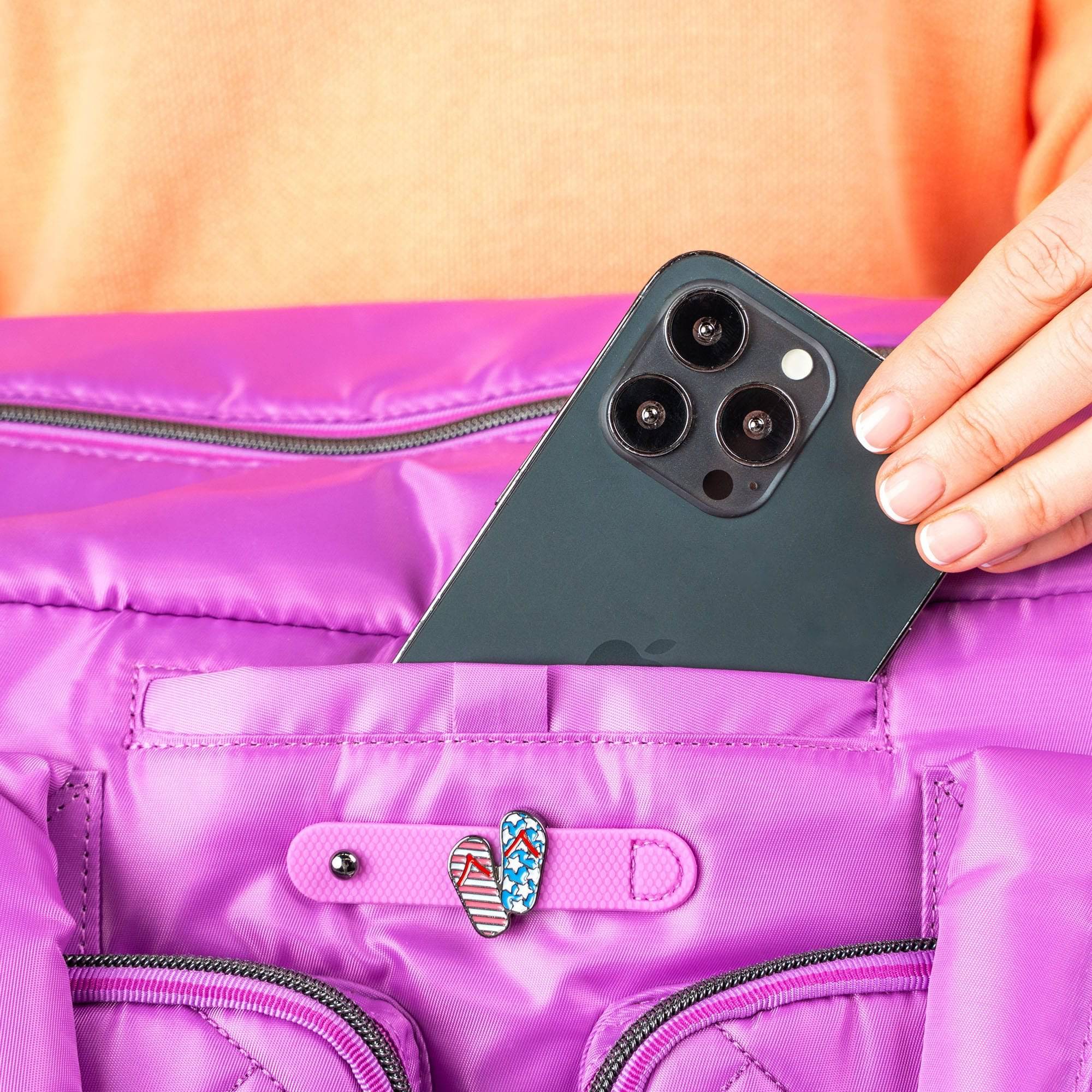 Drifter 2 Duffel Bag - - 24218_Drifter2_AcaiBerry_Lifestyle_02