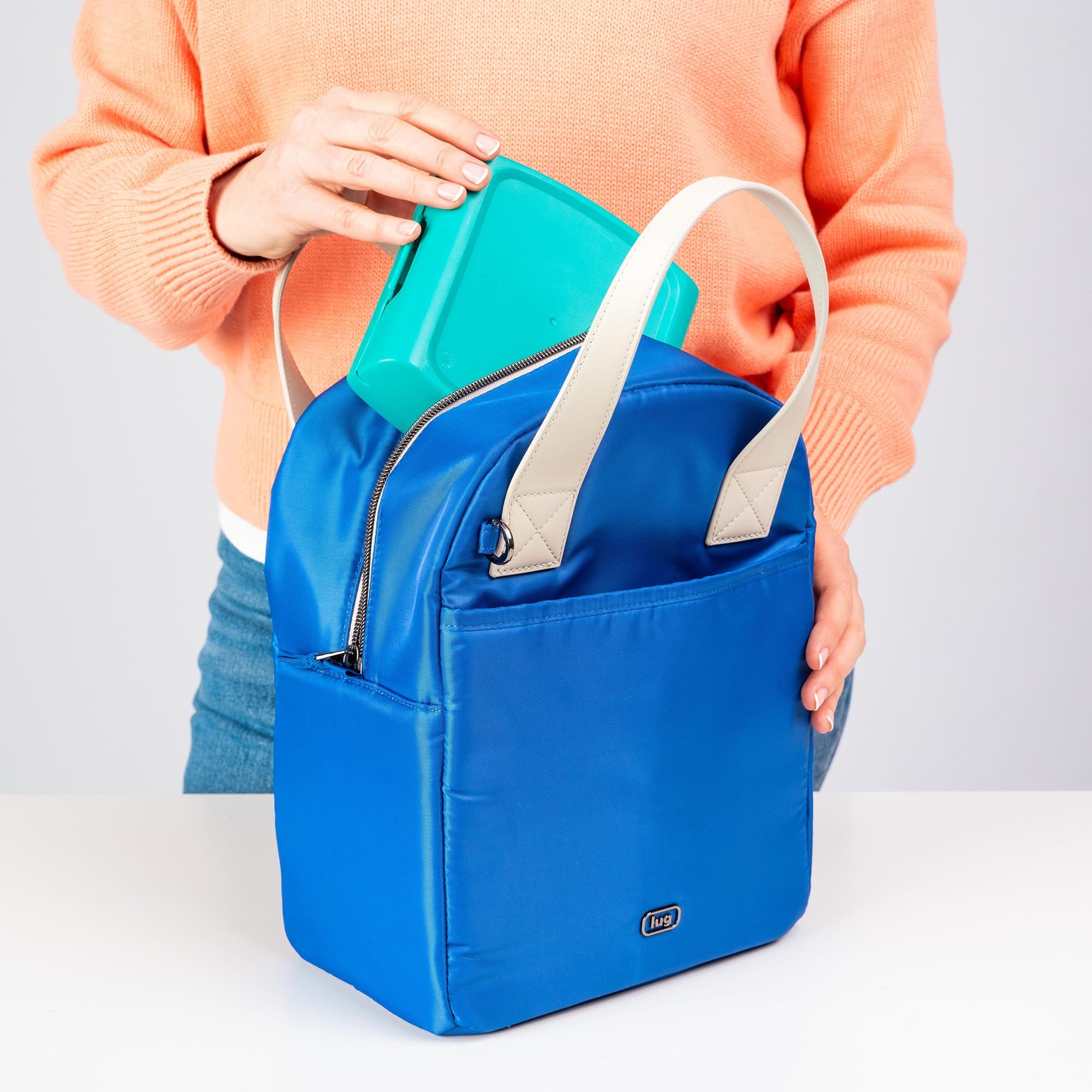 Merengue Insulated Lunch Tote Bag - - 24251_Merengue_AzureBlue_Lifestyle_05