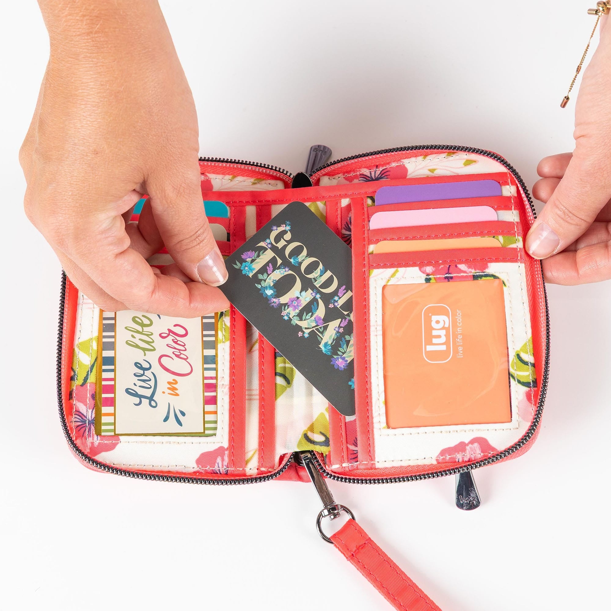 Legacy Collection Rodeo RFID Wallet - - 24509_RodeoLegacy_CoralRed_Lifestyle_03