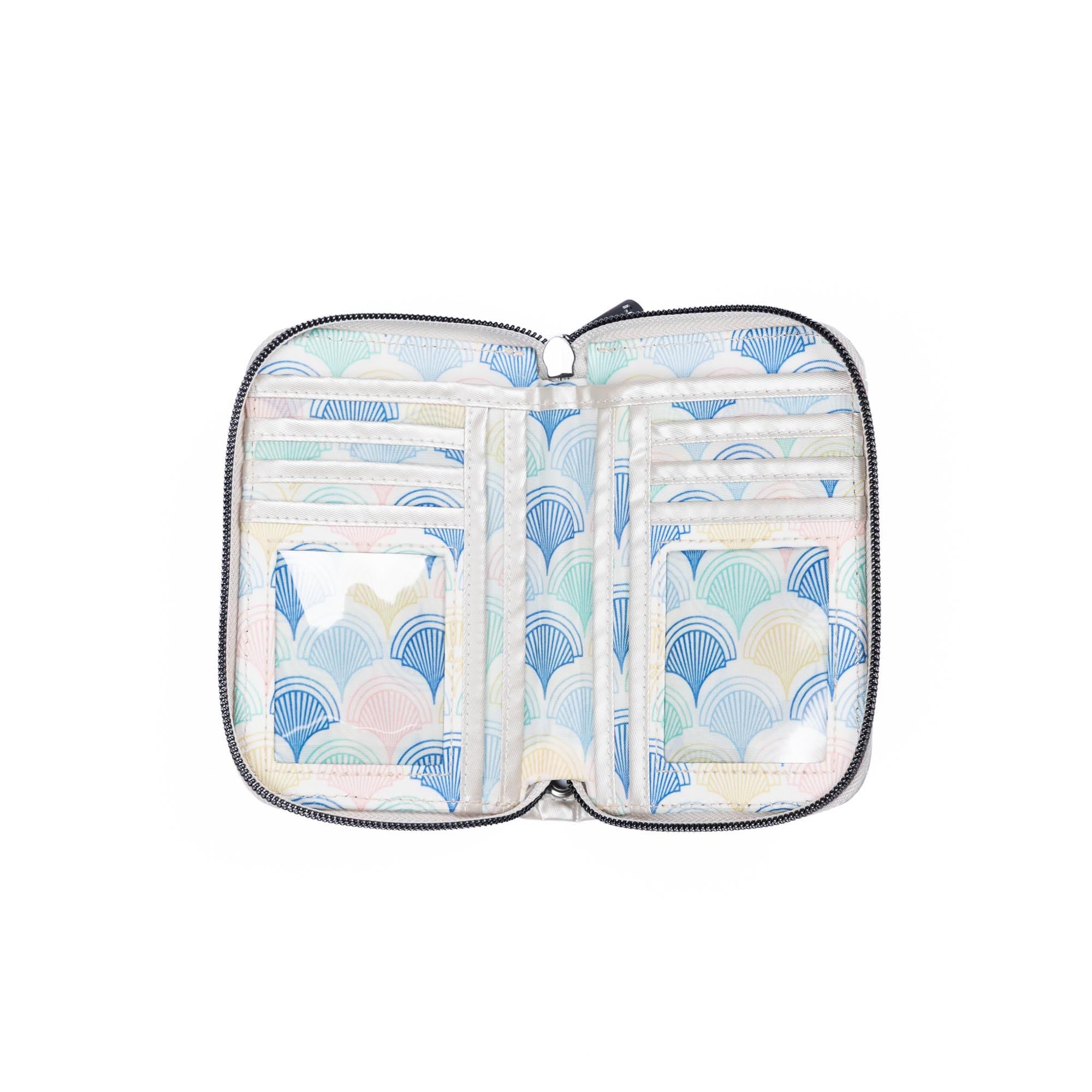 Legacy Collection Rodeo RFID Wallet - METALLIC PEBBLE - 24510_RodeoLegacy_MetallicPebble_Angle_04