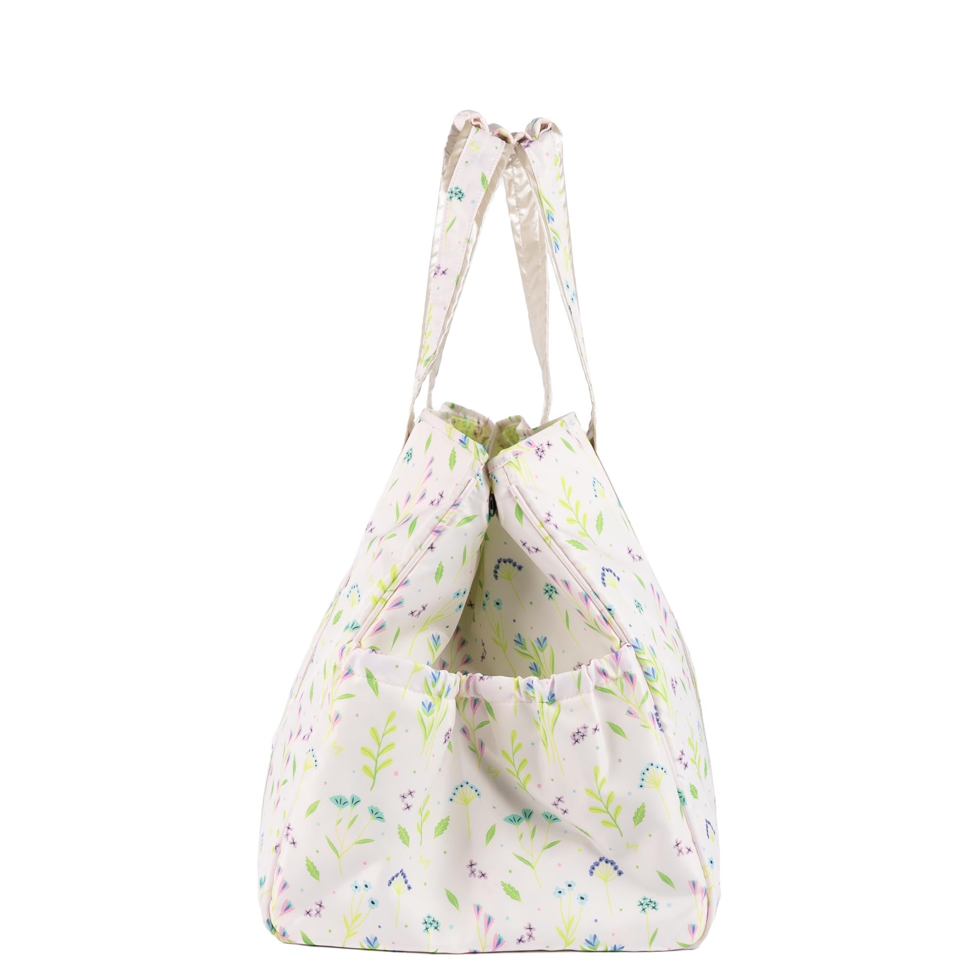 Rover X-Large Carry-All Tote - MEADOW RETREAT - 24526_RoverXL_MeadowRetreat_Angle_03