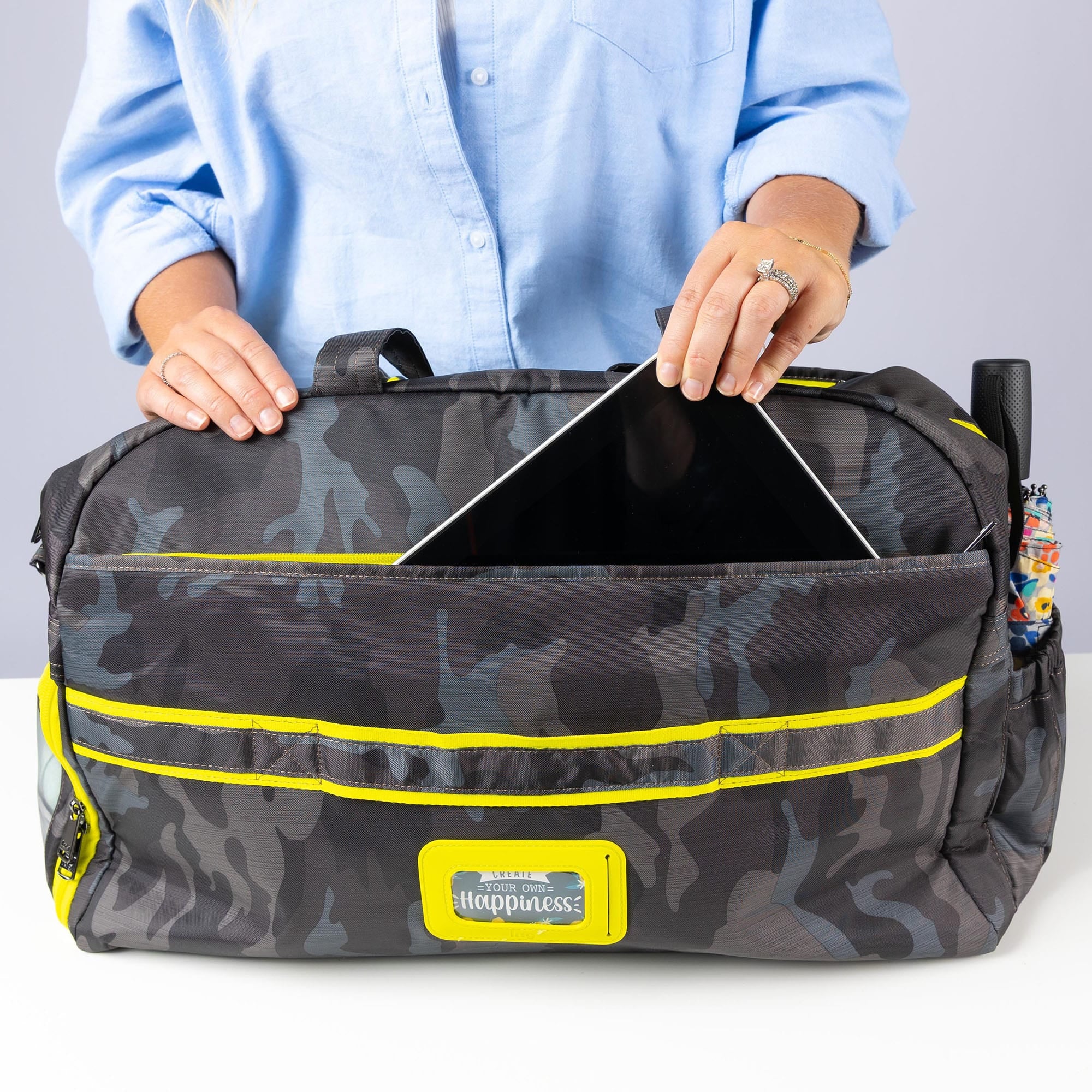 Legacy Collection Shuttlebus Duffel - - 24544_LegacyShuttlebus_BrushedCamoBlack_Lifestyle_07
