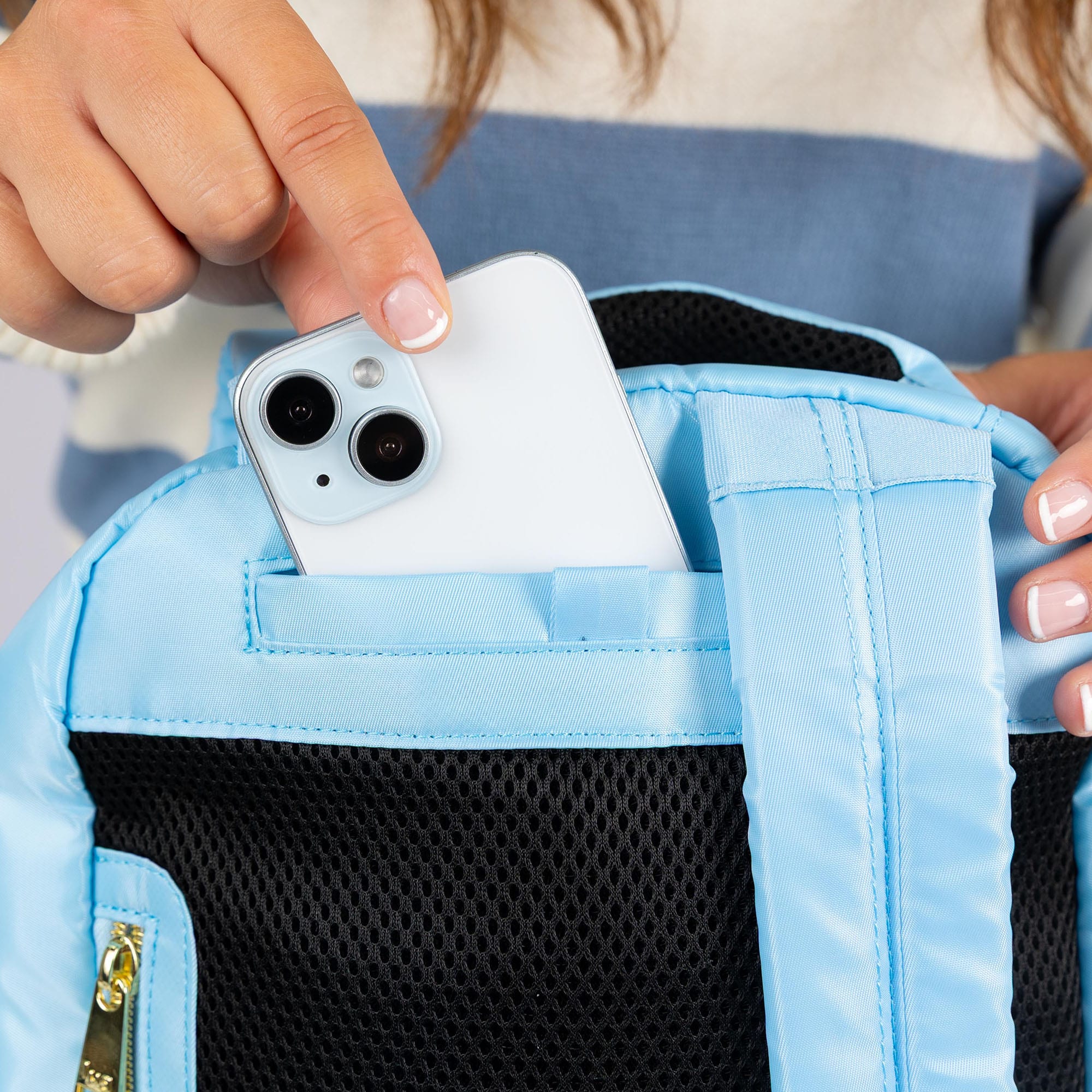 Cloudhopper Backpack - - 24746_Cloudhopper_BubbleBlue_Lifestyle_06