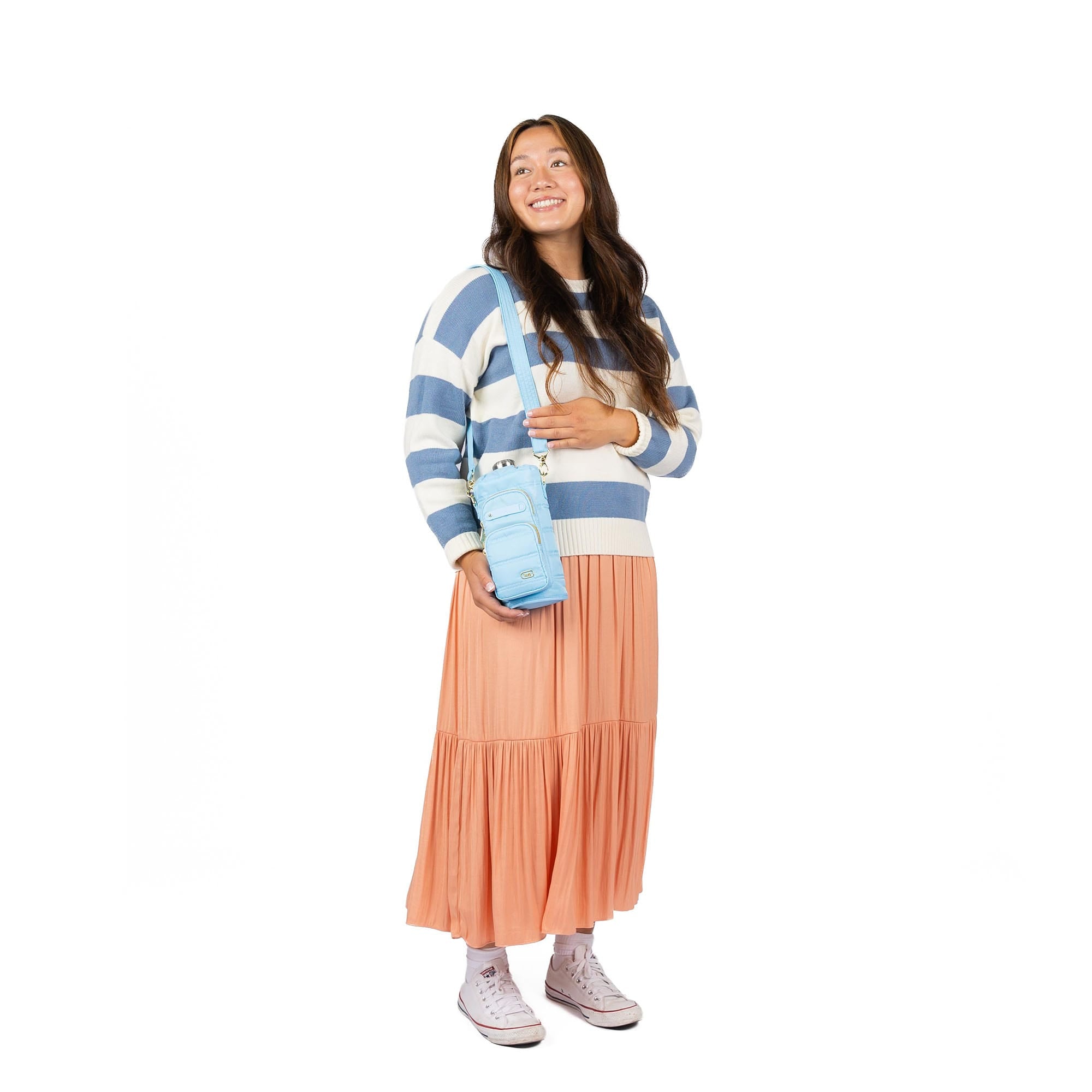 Huggie Wide Crossbody Water Bottle Holder with Charm Bar - - 24770_HuggieWide_BubbleBlue_Proportion_01