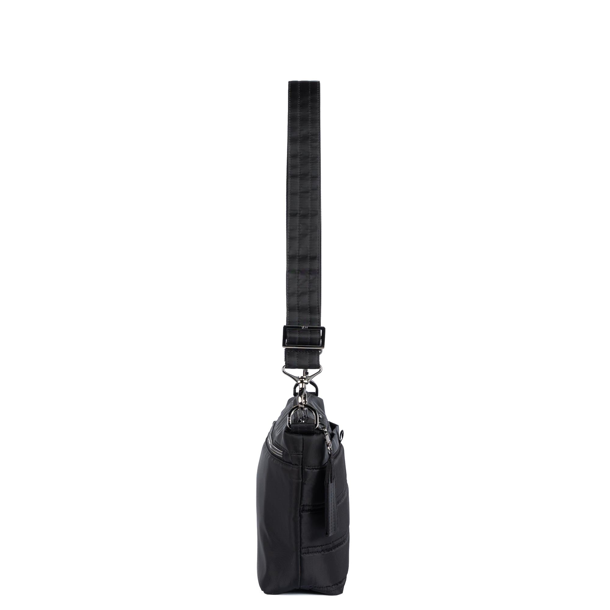 Flare 2 Crossbody Bag with Puller - BLACK - 24776_Flare2_Black_Angle_03