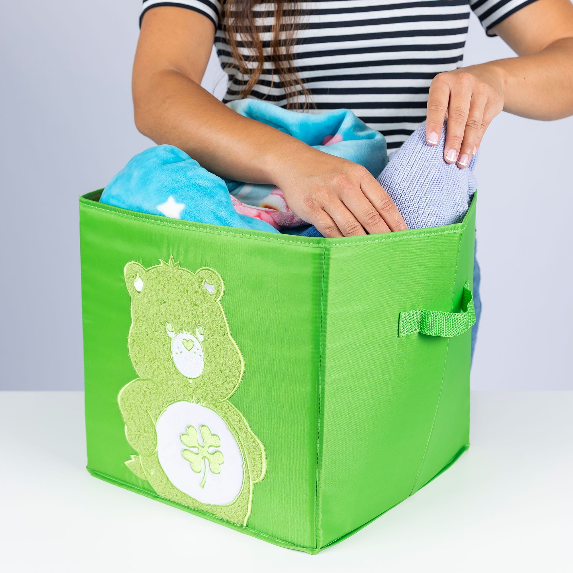 Care Bears x Lug Stardust Collapsible Storage Cube - FUNSHINE BEAR - 24858_LugxCareBears_StardustCube_GoodLuckBear_Lifestyle_01
