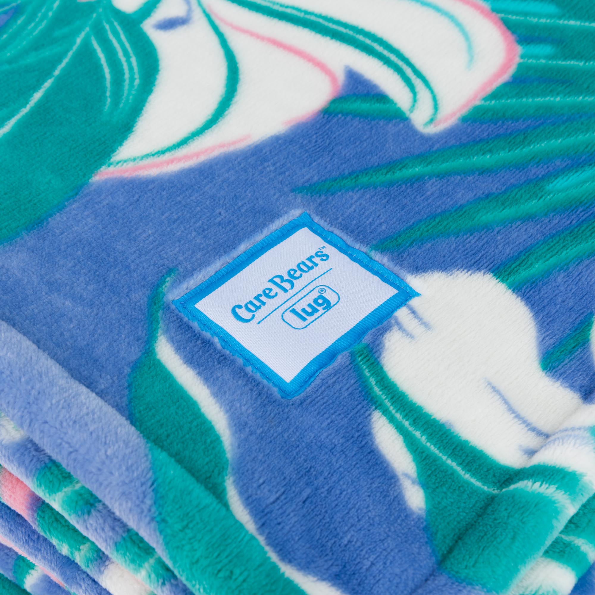 Care Bears x Lug Cuddle Throw - CARE BEARS FLORAL - 24861_CareBearsxLug_CuddleThrow_03