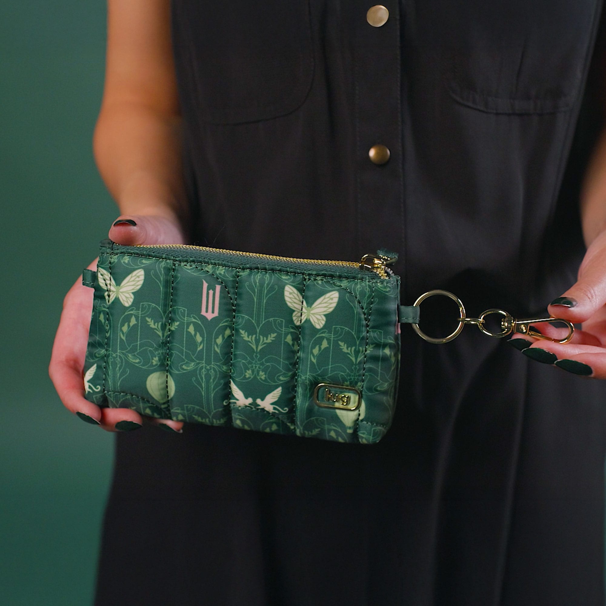 Wicked x Lug Metro XL ID Pouch - - 25305_Wicked_MetroXL_FriendsForGood_Hover