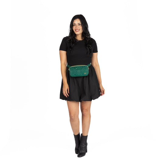 Wicked x Lug Coupe XL Plus Convertible Crossbody Bag - - 25324_CoupeXLPluswCharmBar_WickedlyGreen_Proportion_01