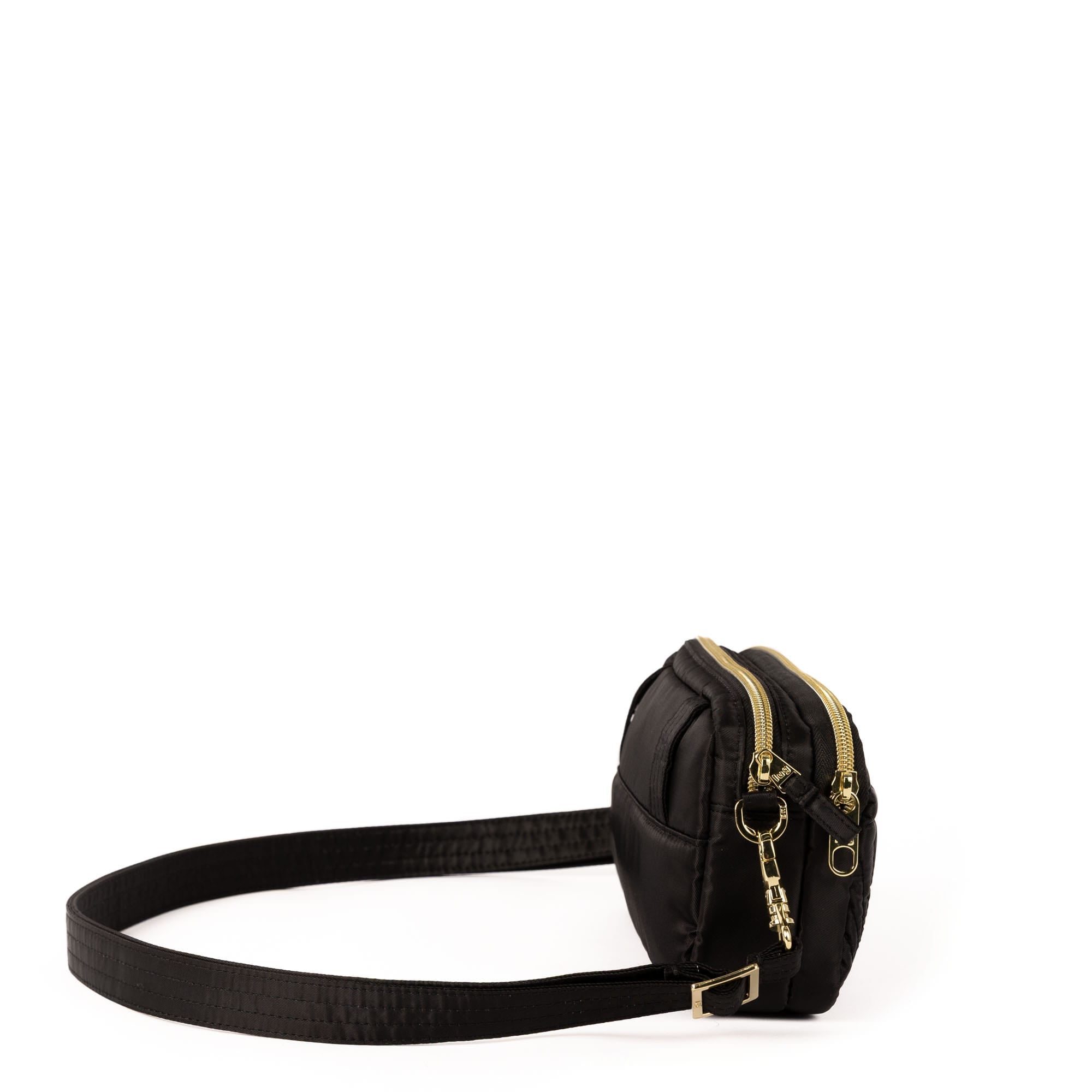 Wicked x Lug Coupe XL Plus Convertible Crossbody Bag - BLACK - 25326_CoupeXLPluswCharmBar_Black_Angle_03