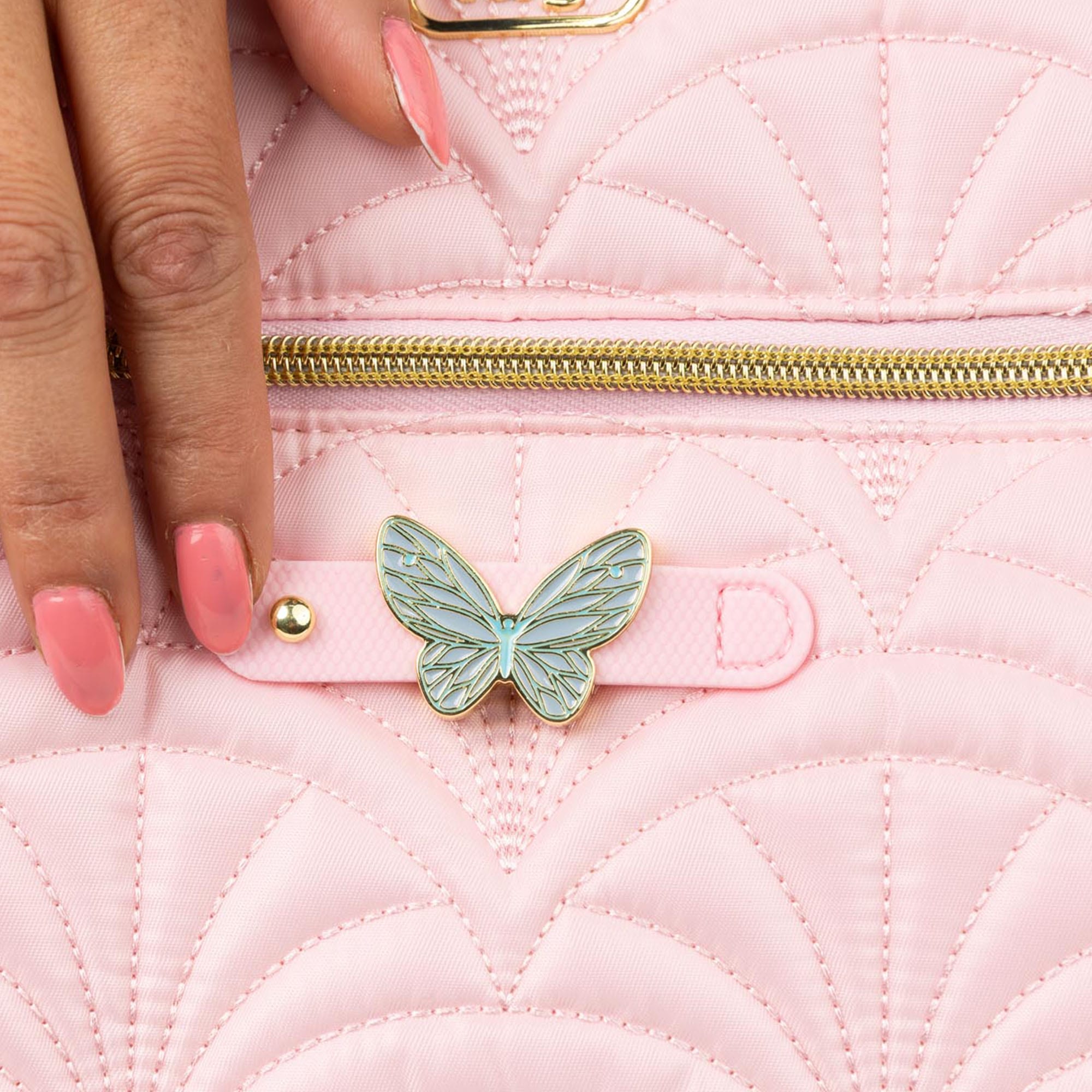 Wicked x Lug Paddle Carry-All Tote - - 25330_Wicked_Paddle_BubblePink_Lifestyle_01