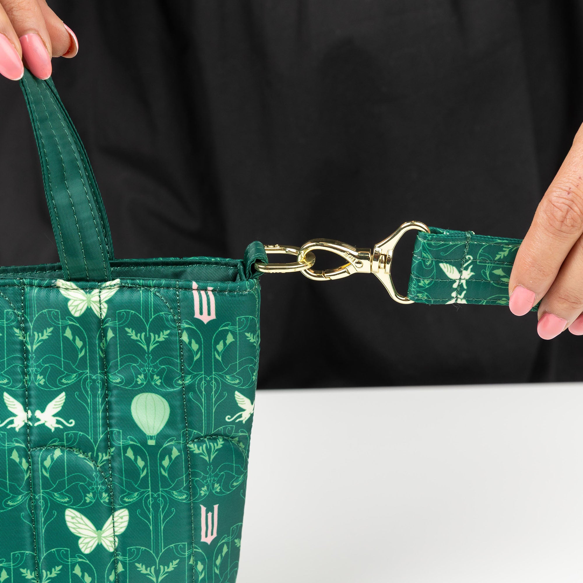 Wicked x Lug Tip Toe Crossbody Bag - - 25350_Wicked_TipToe_FriendsForGood_Lifestyle_01