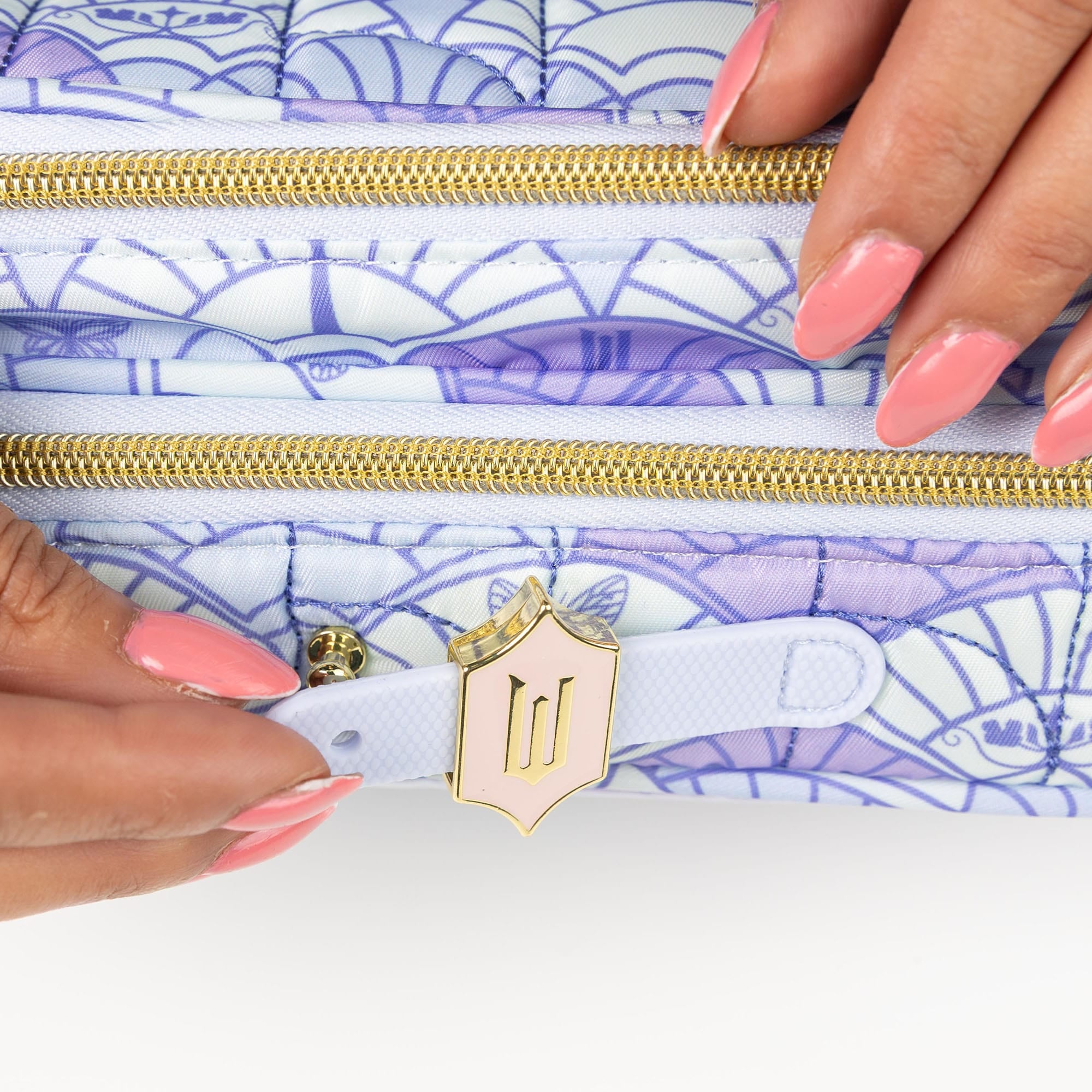 Wicked x Lug Double Decker Cosmetic Case - - 25355_Wicked_DoubleDecker_DreamSoar_Lifestyle_05