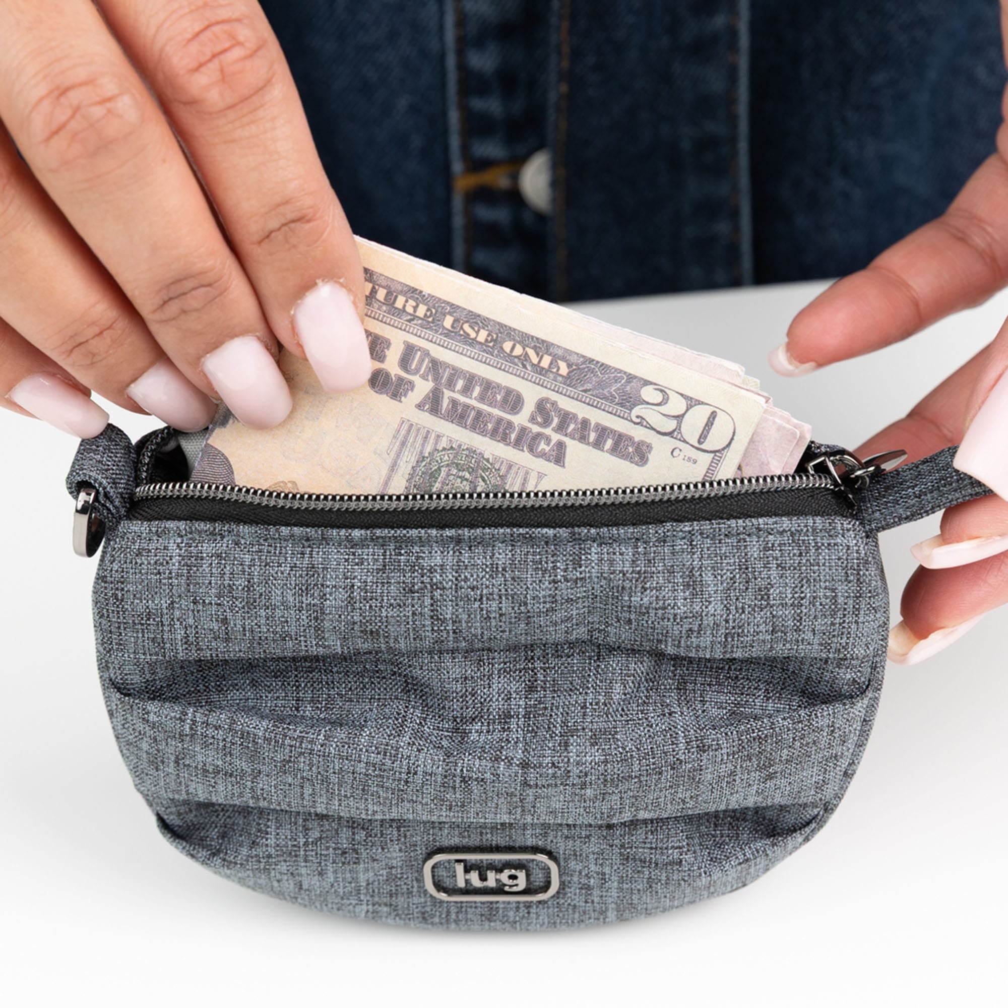 Disco Pleated Pouch - - 25770_Disco_HeatherGrey_Lifestyle_02