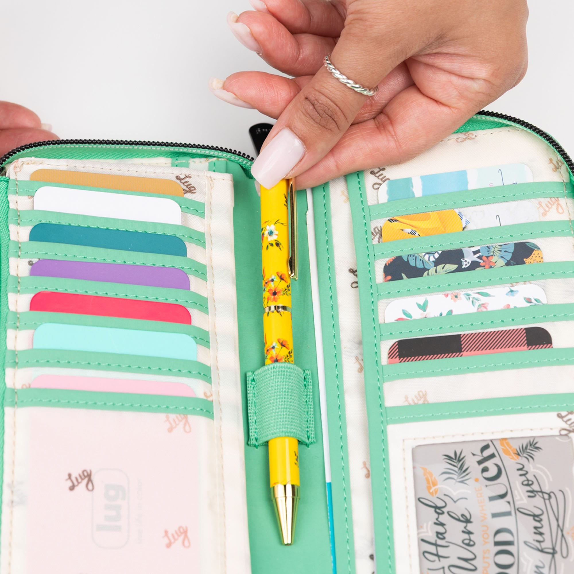 Drift CloudGo RFID Wallet - - 25793_Drift_CloudGo_SpearmintGreen_Lifestyle_07