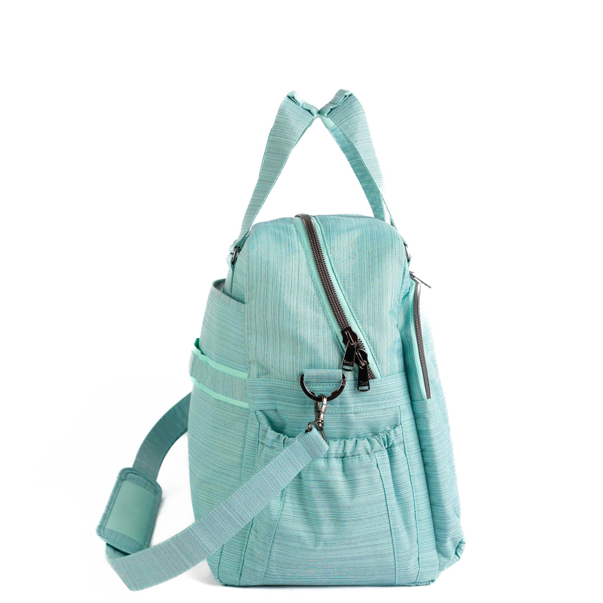 Boxer SE Duffel Bag - BRUSHED AQUAMARINE - 26001_BoxerSE_BrushedAquamarine_Angle_03
