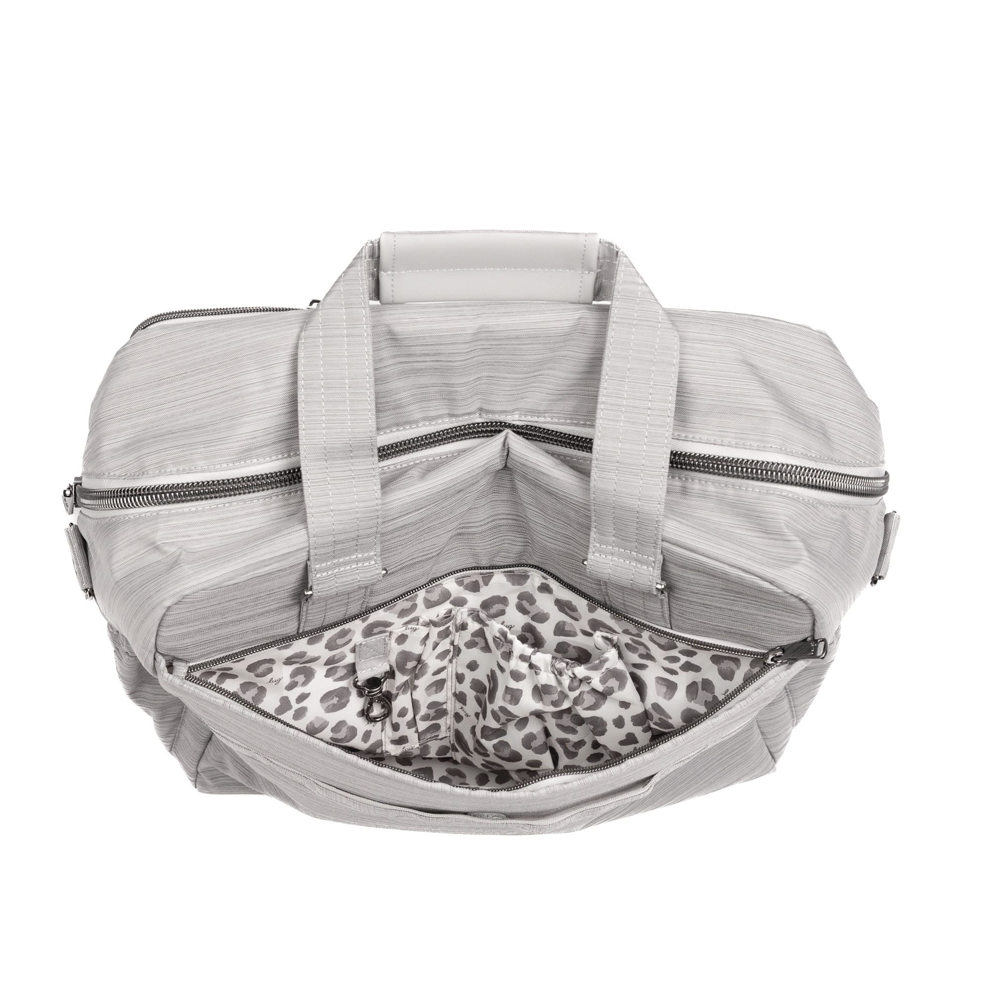 Boxer SE Duffel Bag - BRUSHED CLOUD GREY - 26002_BoxerSE_BrushedCloudGrey_Angle_07