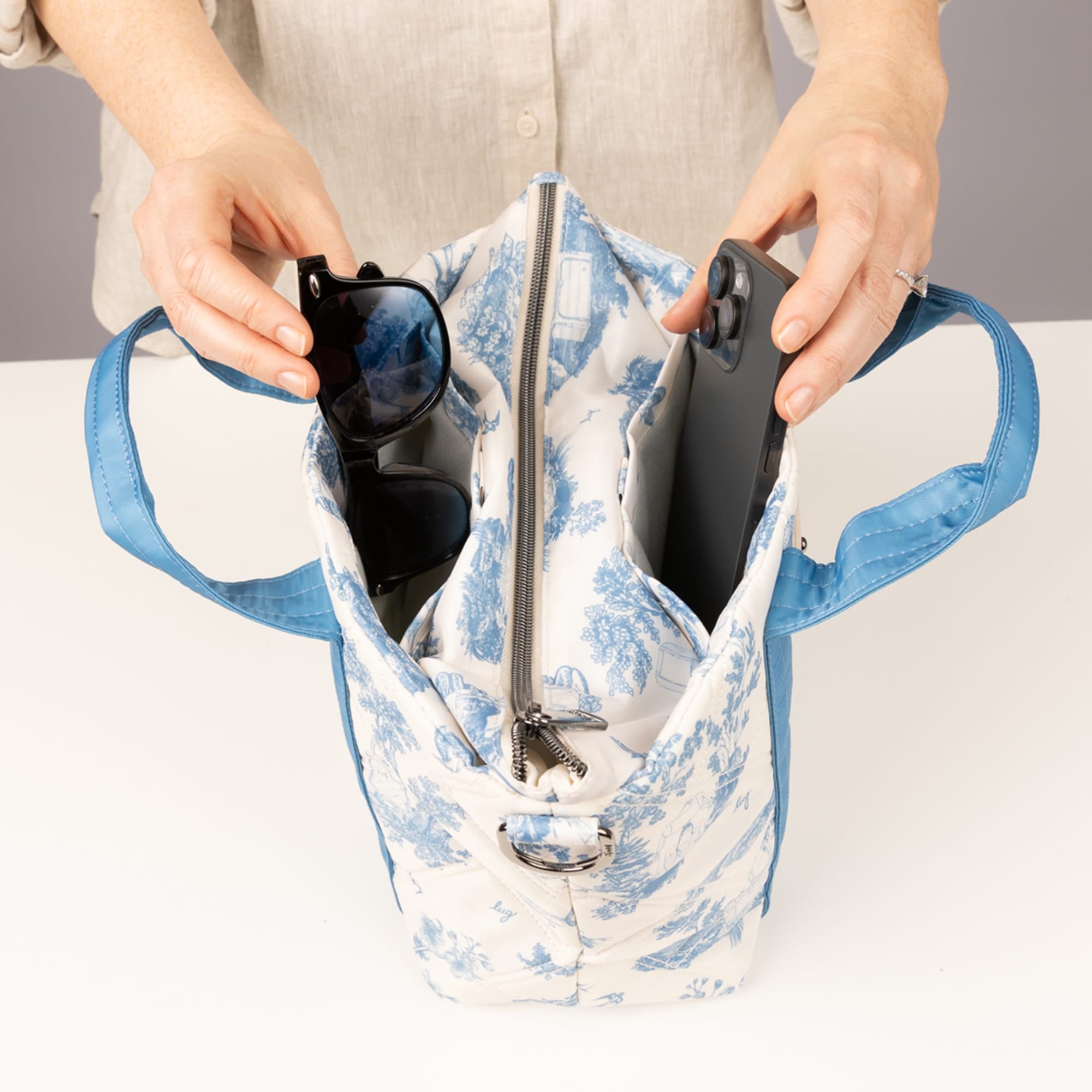 Dory LE Crossbody Bag - - 26010_DoryLE_StorybookBlue_Lifestyle_01