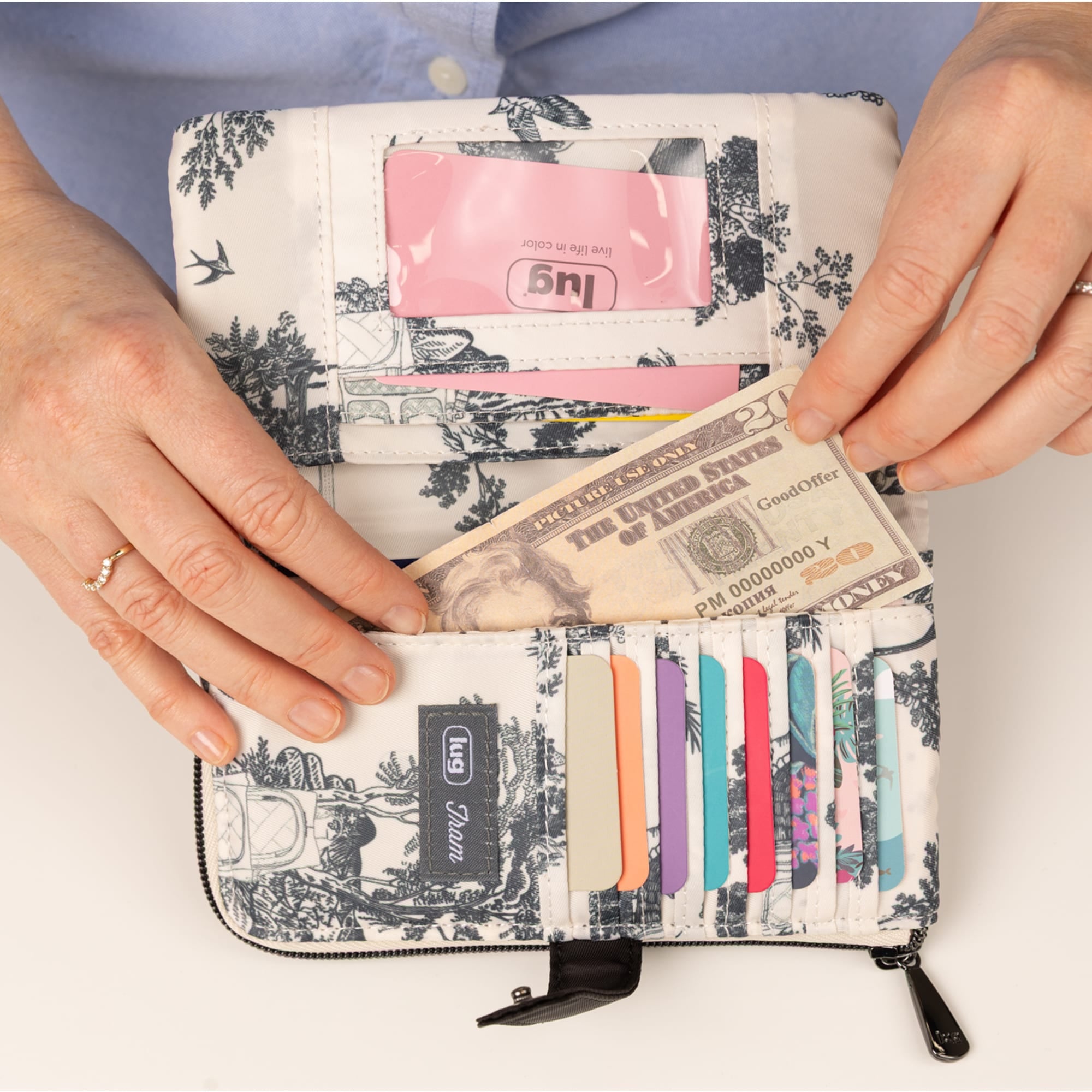 Tram LE RFID Wallet - - 26089_TramLE_StorybookIndigo_Lifestyle_06