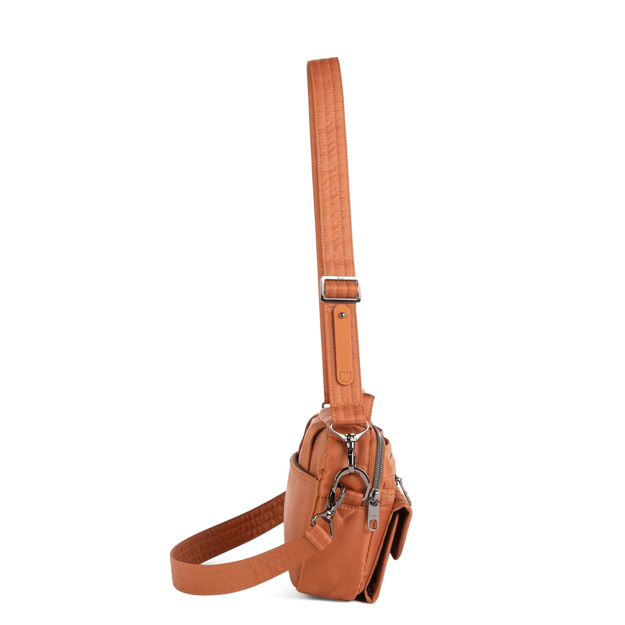 Switch SE Crossbody Bag - CAPPUCCINO - 26490_SwitchSE_Cappuccino_Angle_03