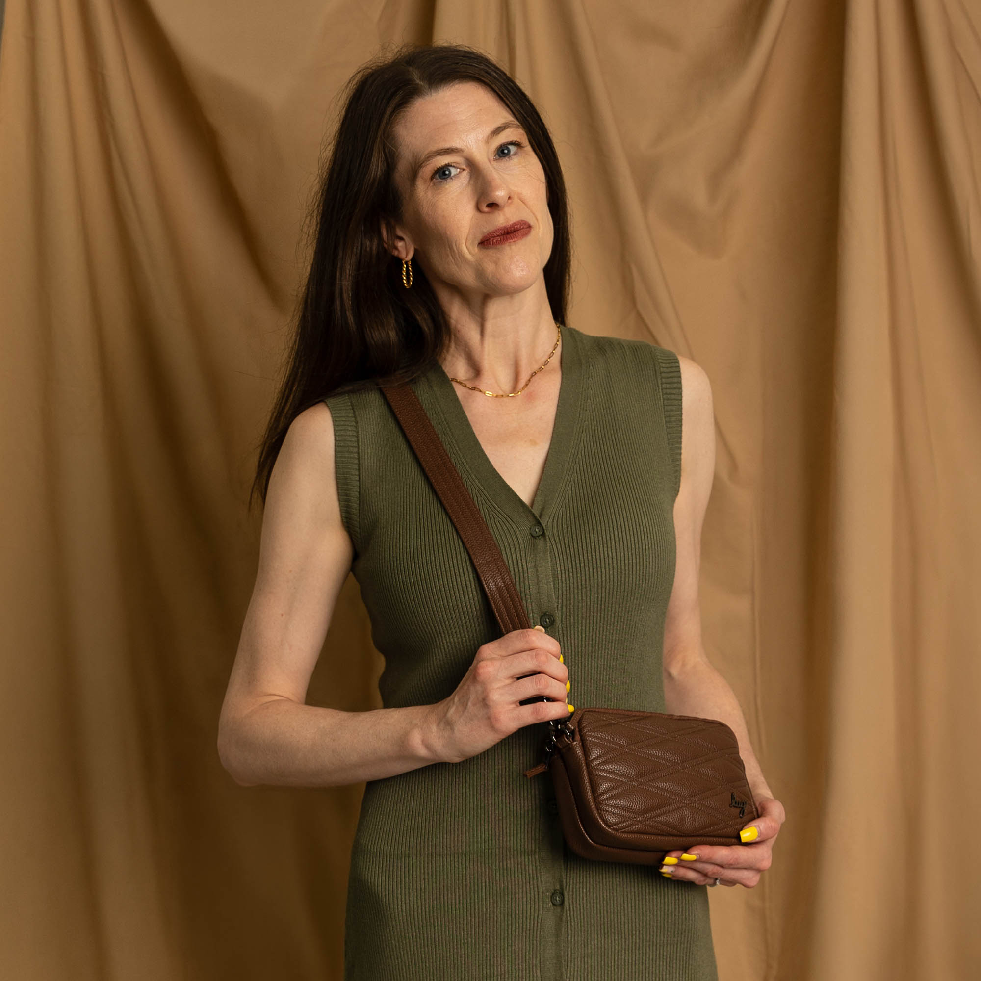 Coupe Classic VL Convertible Crossbody Bag - - 26641_CoupeVL_ChocolateBrown_Hover