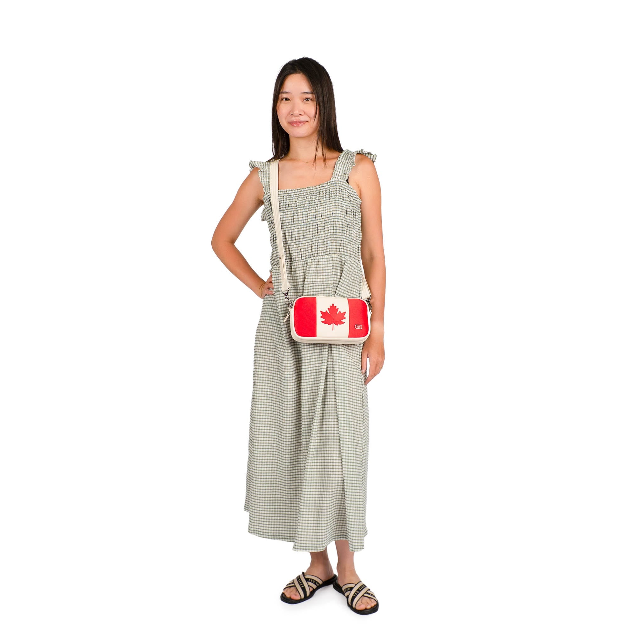 Maple Leaf Edition Coupe XL Matte Luxe VL Crossbody - - 26682_CoupeXLMatteLuxeFlag_CanadaMacadamia_BagProportions_01