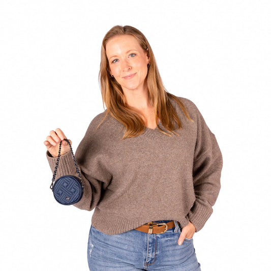 Wagon Wheel Circle Pouch with Metal Chain Wristlet - - 27103_WheelWagon_Indigo_BagProportion_02