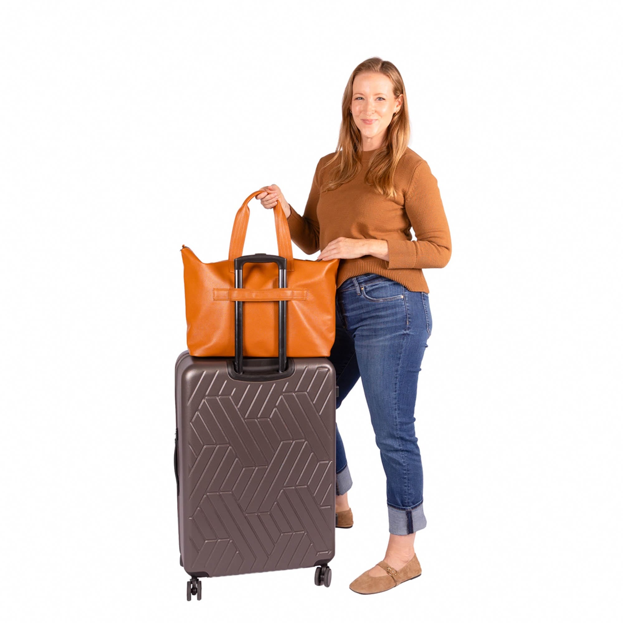 TWiNSAUCE x Lug Vibe Classic VL Oversized Carry-All Tote - - 27123_LUGxTWiNSAUCE_VibeVL_Cappuccino_BagProportion_03