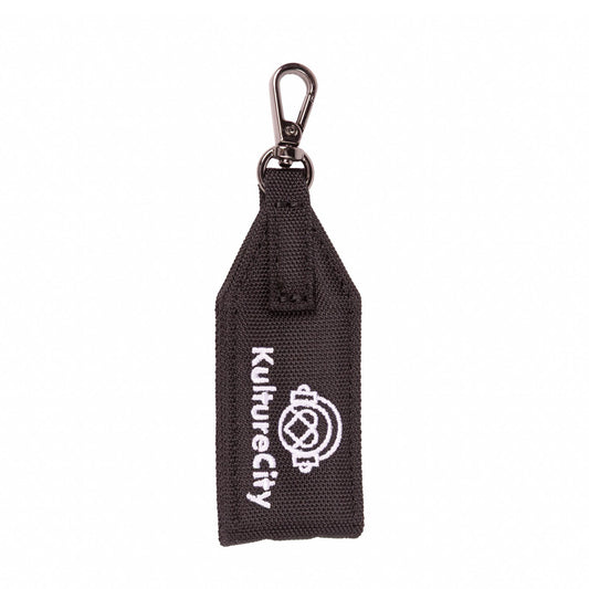 KultureCity x Lug Oversized Puller with Clasp - BLACK - 27129_OversizedPullerKultureCity_Black_Angle_01