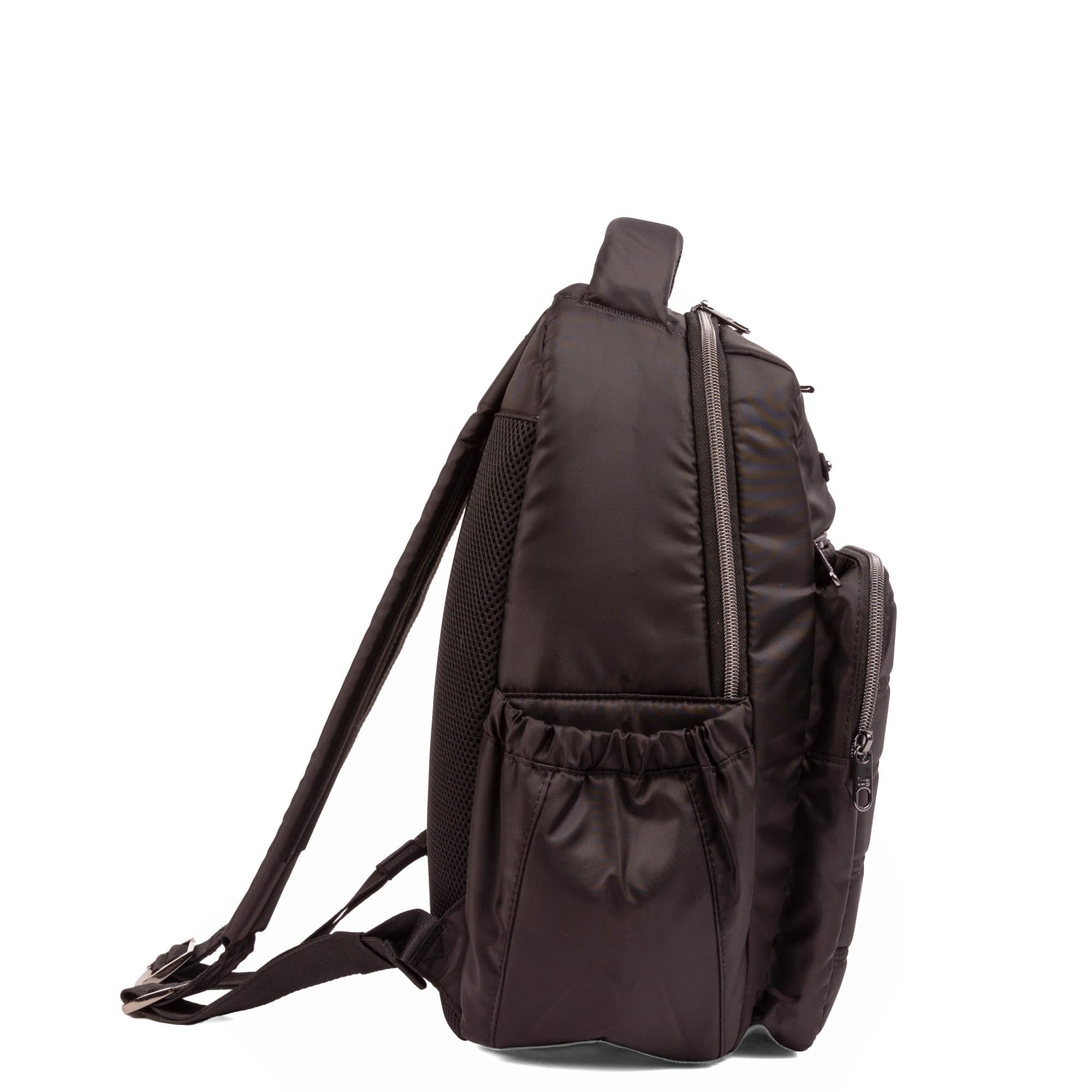 TWiNSAUCE x Lug Hopper 2 Backpack - - 27151_LUGxTWiNSAUCE_Hopper2_Black_Angle_03