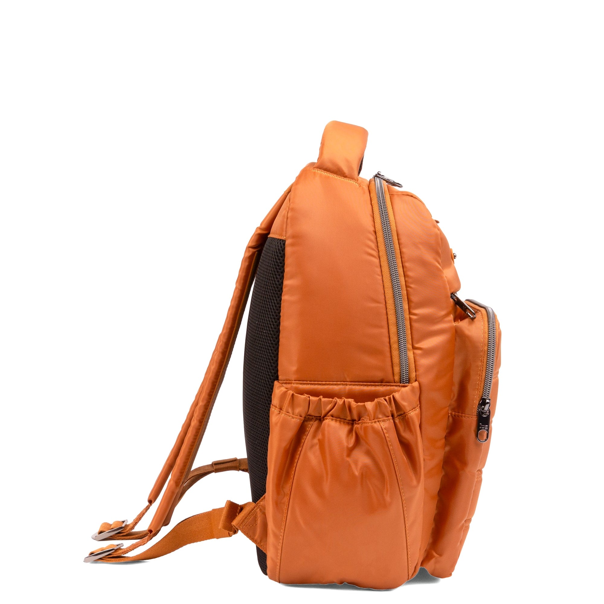 TWiNSAUCE x Lug Hopper 2 Backpack - - 27152_LUGxTWiNSAUCE_Hopper2_Cappuccino_Angle_03
