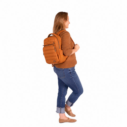 TWiNSAUCE x Lug Hopper 2 Backpack - - 27152_LUGxTWiNSAUCE_Hopper2_Cappuccino_BagProportion_01