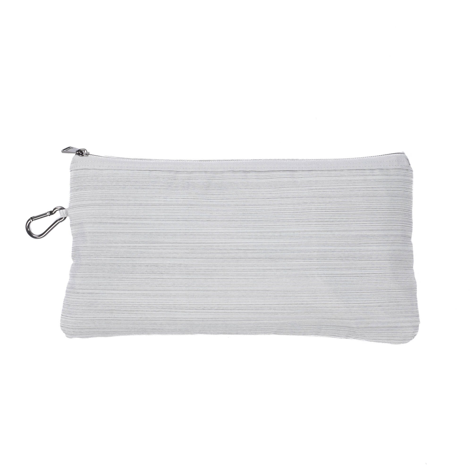 Boxer Packable Duffel Bag - BRUSHED SILVER - BoxerPackable_BrushedSilver_05