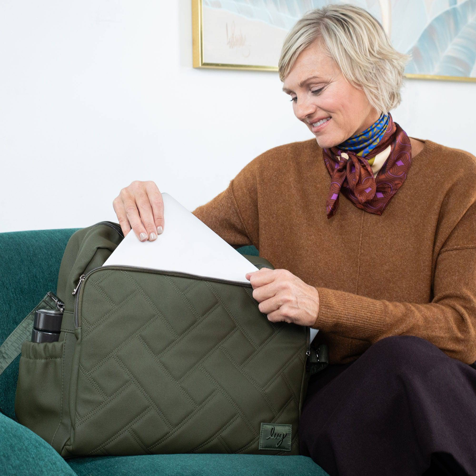 Boxer Matte Luxe VL Overnight Bag - - Boxer_MatteLuxe_Lifestyle_05