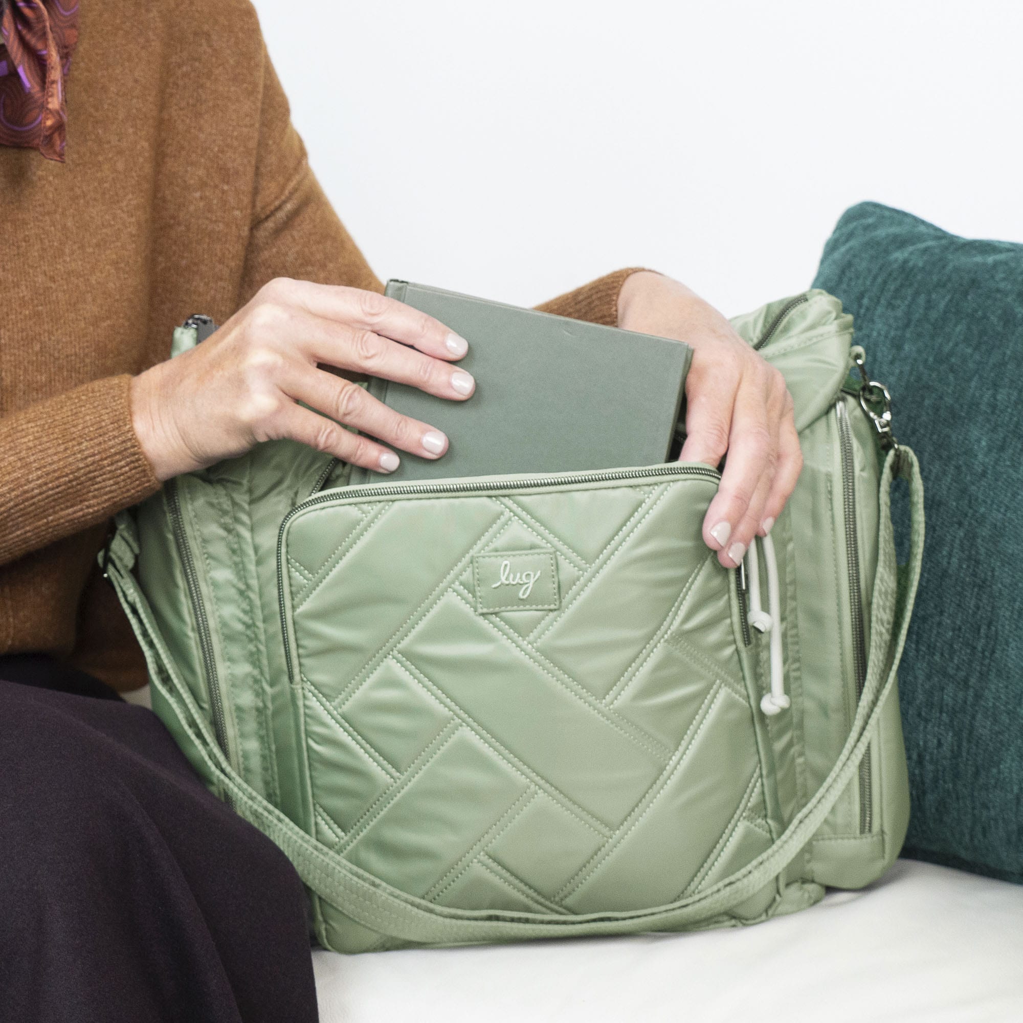 Bustle Convertible Tote Bag - - Bustle_Lifestyle_01