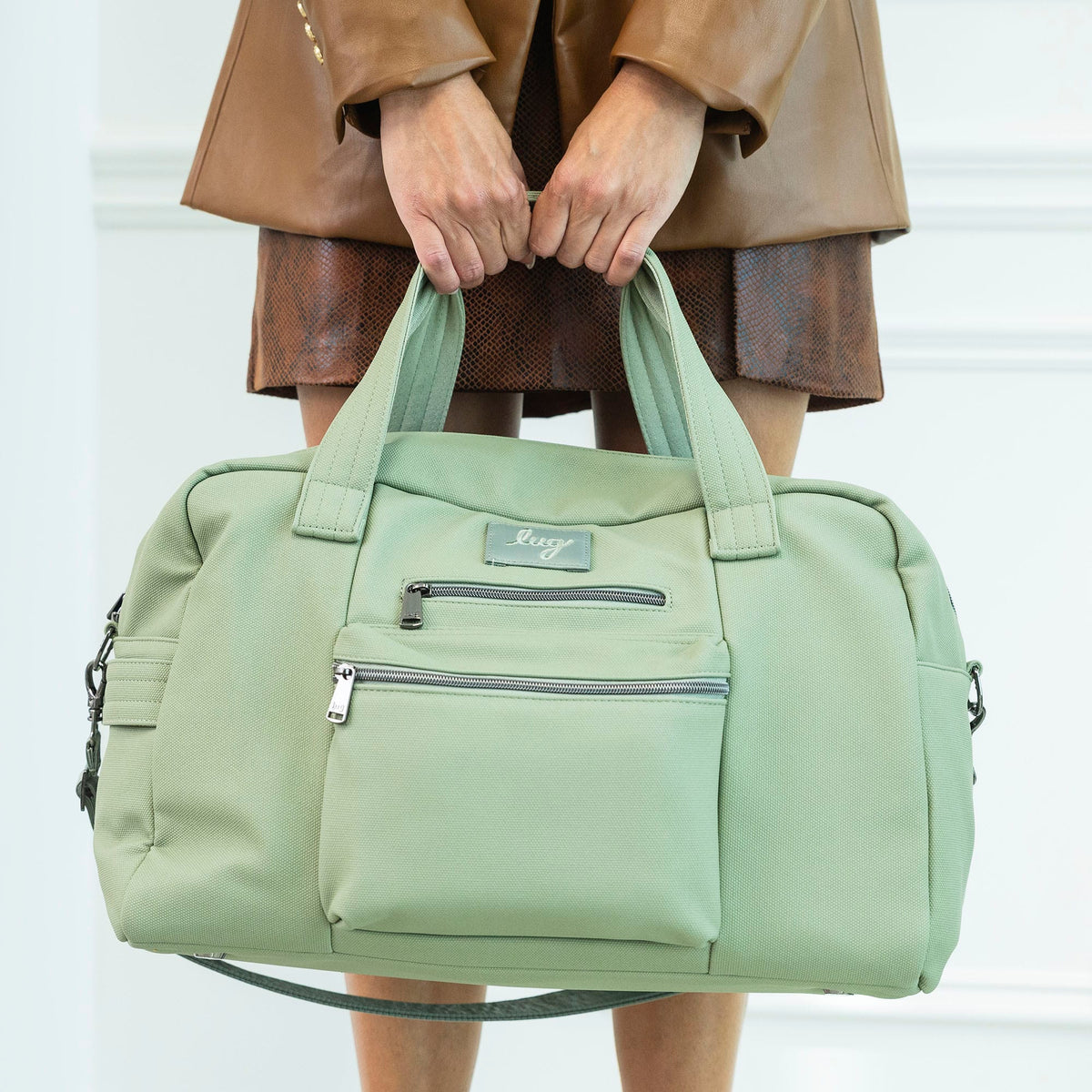 Charger Matte Luxe VL Overnight Bag - - Charger_MatteLuxe_Lifestyle_03
