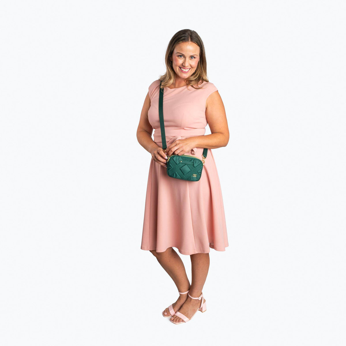 Wicked x Lug Coupe 2 SE Convertible Crossbody Bag - - Coupe2SE_BagProportions_03