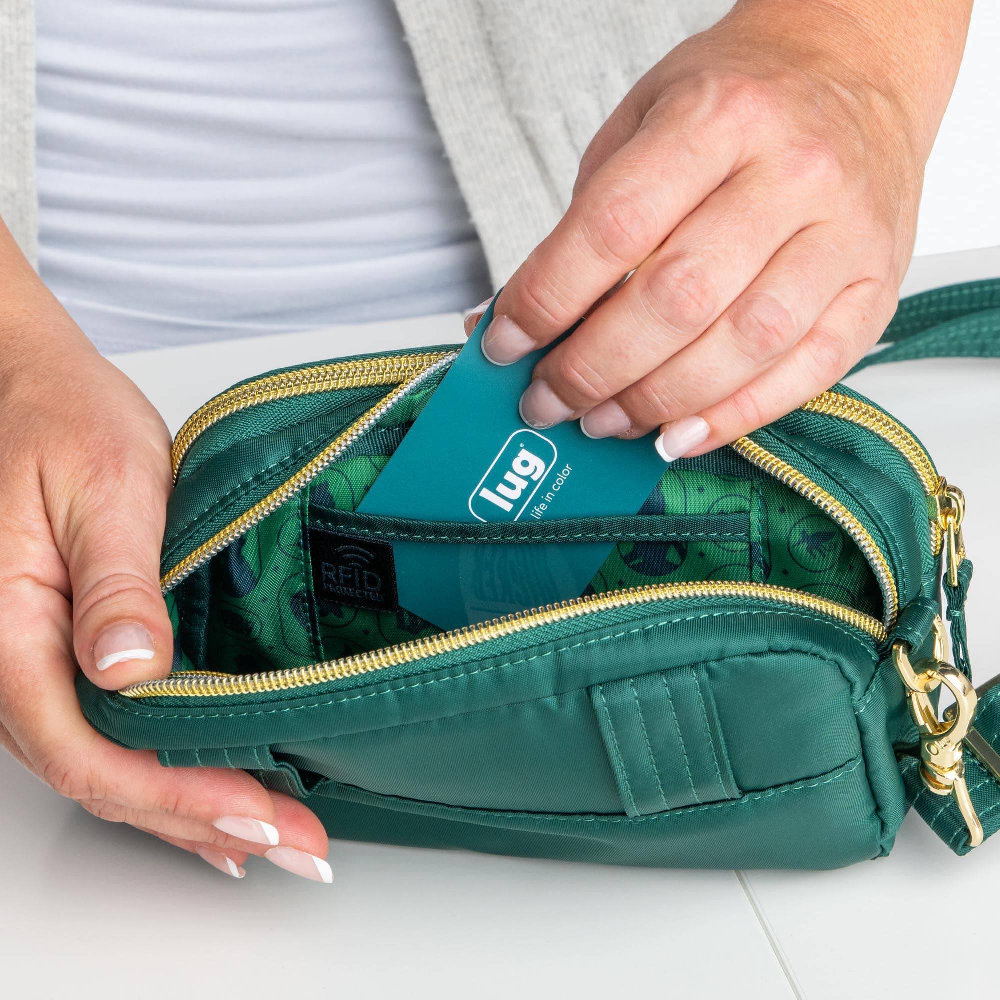 Wicked x Lug Coupe 2 SE Convertible Crossbody Bag - - Coupe2SE_Interiors_03