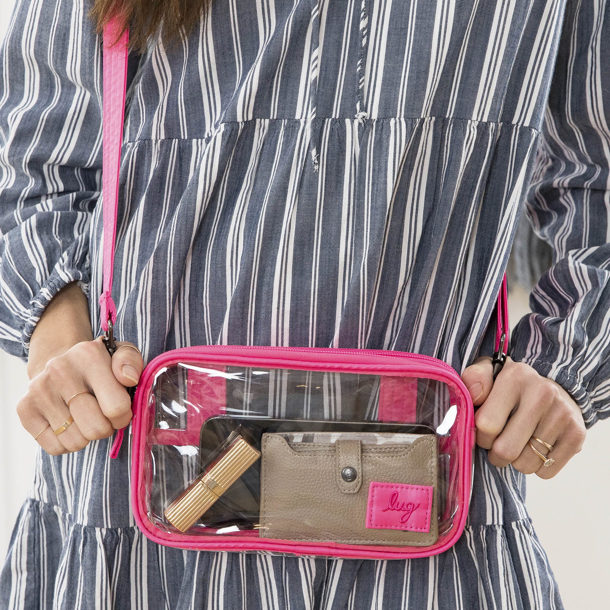 Coupe XL Clearview Crossbody Bag - - CoupeCV_Lifestyle_01