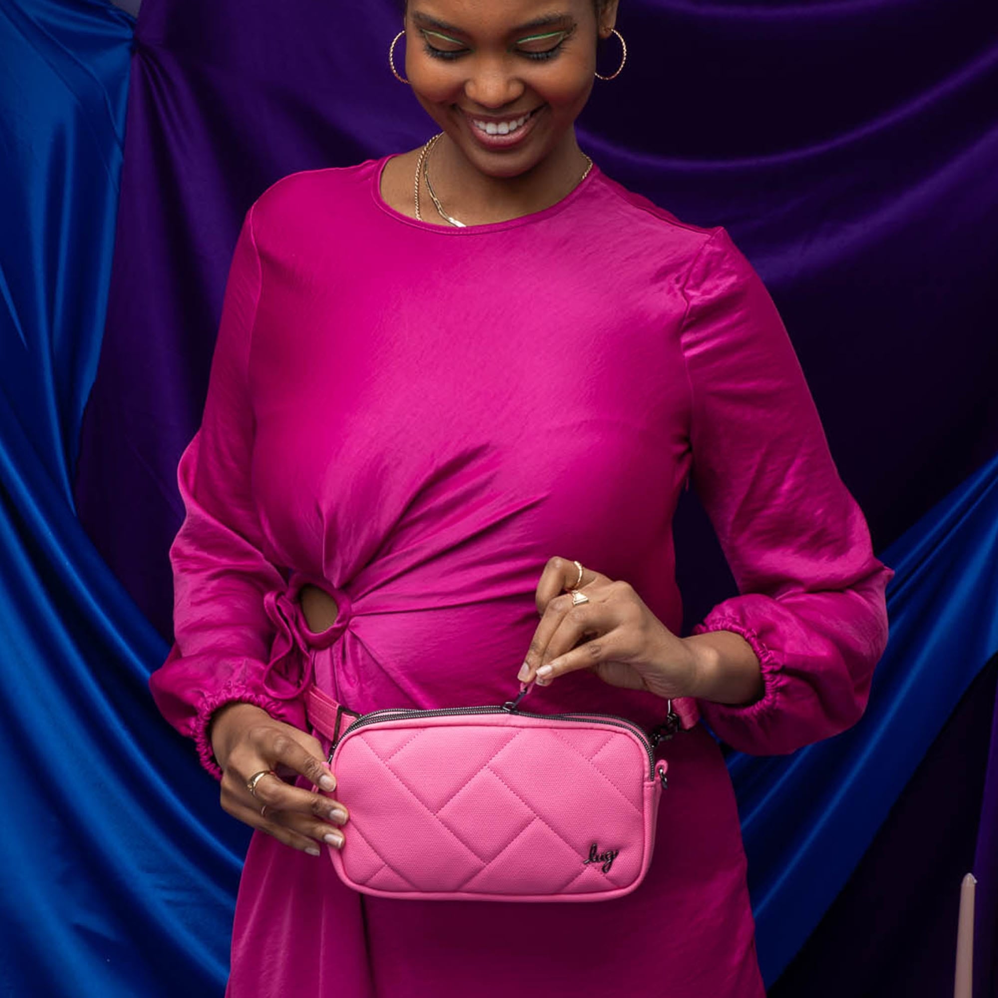 Coupe XL Matte Luxe VL Convertible Crossbody Bag - - CoupeXL_MatteLuxe_Lifestyle_05