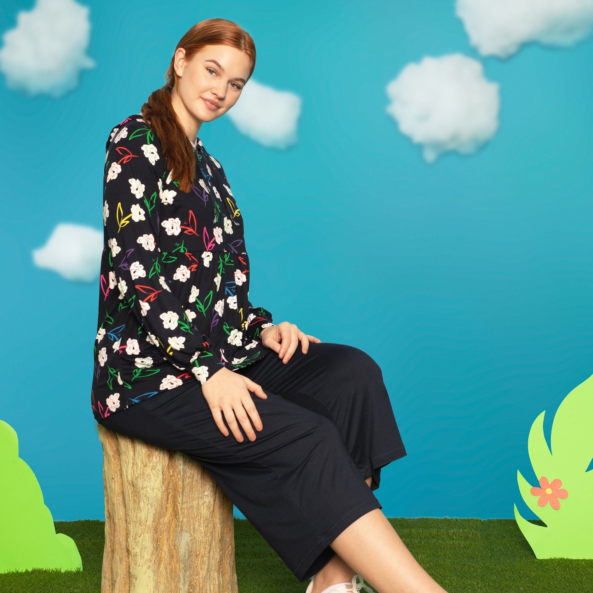 Coupe Wide Leg Pants - - Coupe_Bottom_Lifestyle_02