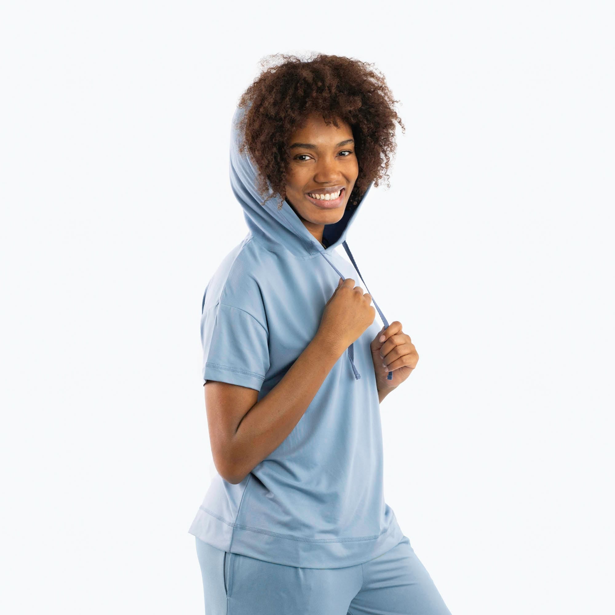 Coupe Hooded Top Short Sleeve - BLUE MOON - Coupe_ShortSleeveTop_BlueMoon_02_0d6e7c36-adf6-4ec2-8c76-3f30f57b8947
