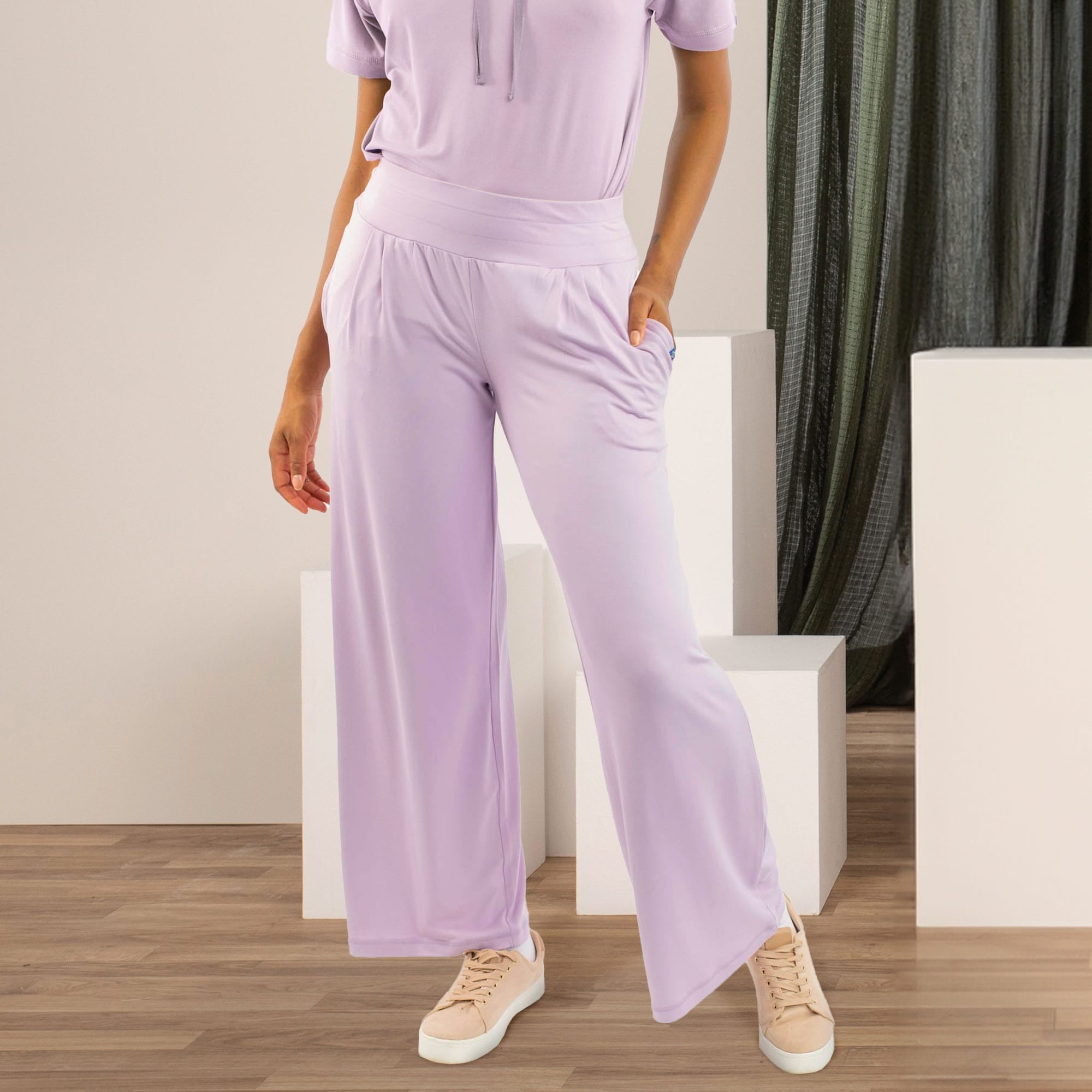 Coupe Wide Leg Full Length Pants - - Coupe_WideLegFullLengthPants_Lifestyle_02