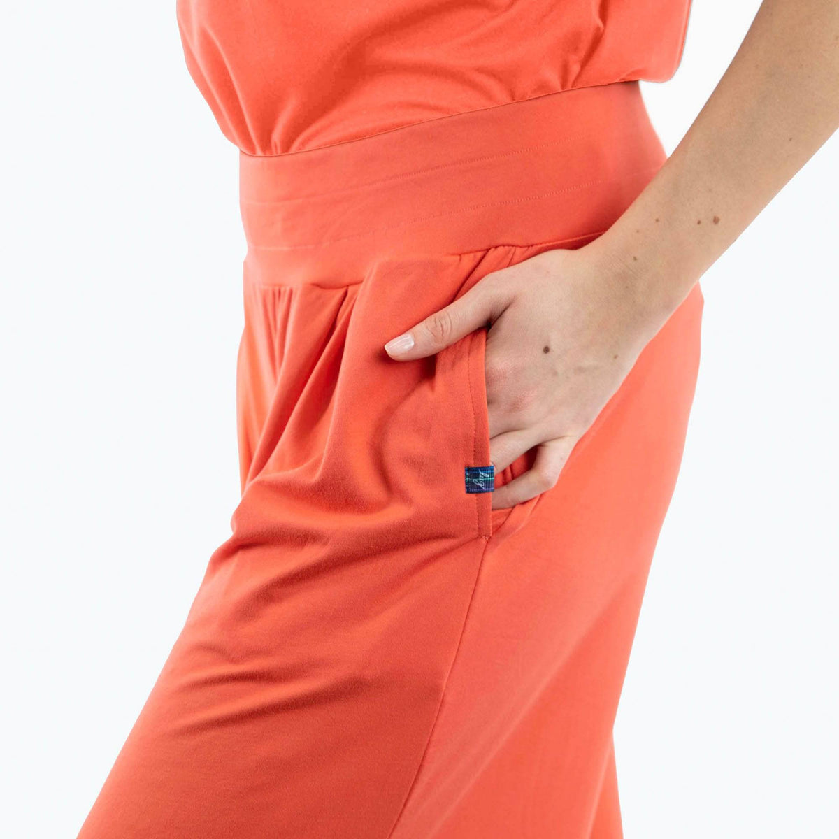 Coupe Wide Leg Full Length Pants - PAPAYA - Coupe_WideLegFullLengthPants_Papaya_02