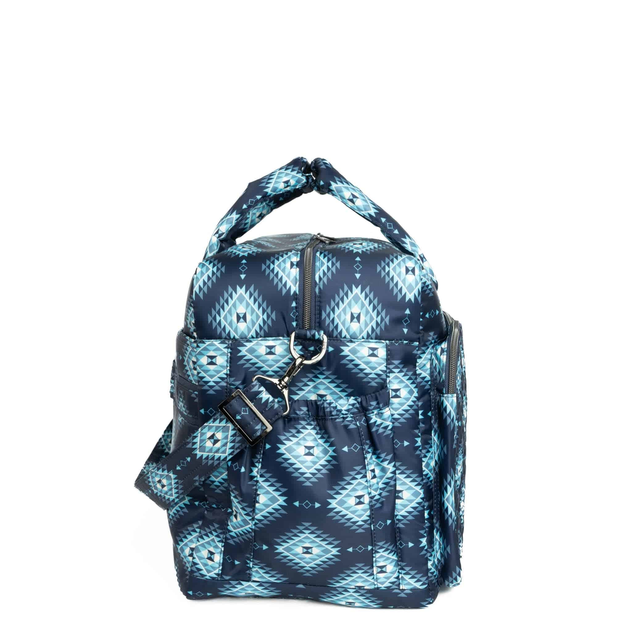 Guild Collection Classic Drifter Duffel - CRYSTAL HONEYCOMB BLUE - DrifterMD_CrystalHoneycombBlue_03
