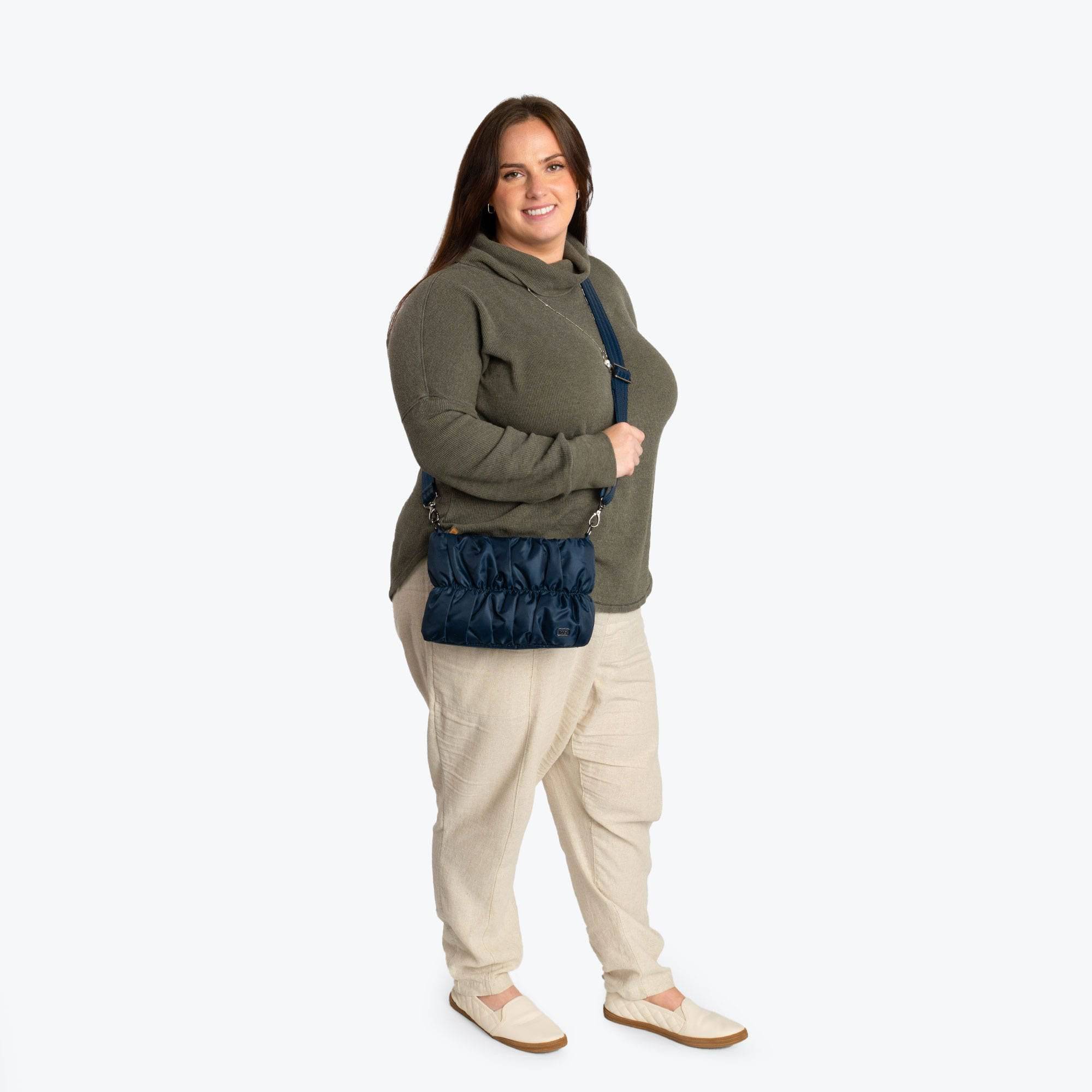 Flounce Ruched Crossbody Bag - - Flounce_BagProportions_01